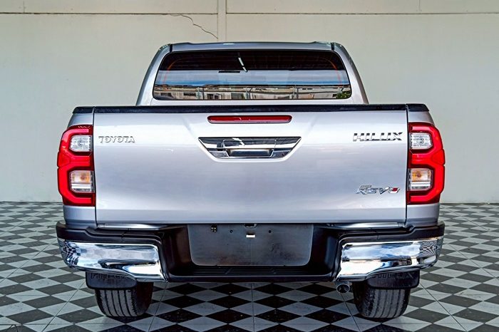 REVO 4WD 2021 2.4E MT DOUBLE CAB SILVER  8592 full