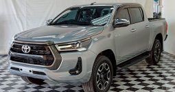REVO 4WD 2021 2.4E MT DOUBLE CAB SILVER  8592