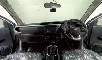 REVO 4WD 2021 2.4E MT SMART CAB SILVER  8706 full