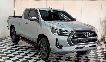 REVO 4WD 2021 2.4E MT SMART CAB SILVER  8706 full