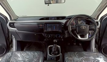 REVO 4WD 2021 2.4E MT SMART CAB SILVER  8716 full