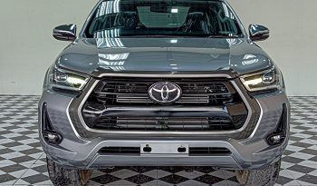 REVO 4WD 2021 2.4E MT SMART CAB SILVER  8716 full