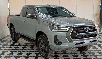 REVO 4WD 2021 2.4E MT SMART CAB SILVER  8716 full