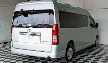 TOYOTA 2020 2WD 2.8 MT COMMUTER WHITE  8950 full