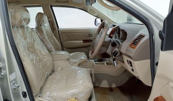 TOYOTA 4WD 2005 2.7V AT FORTUNER SILVER  9077 full