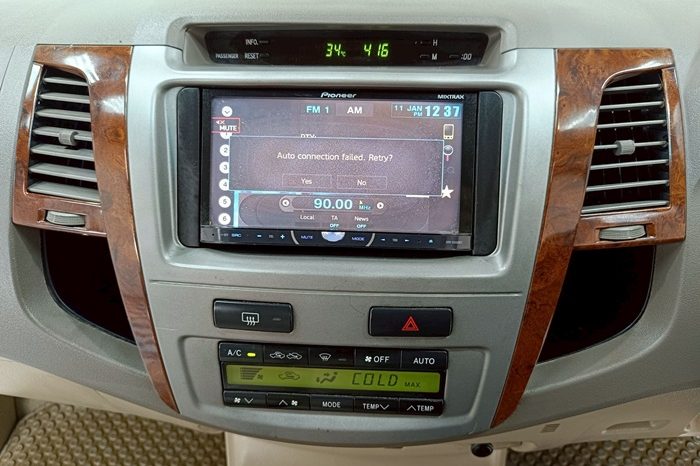 TOYOTA 4WD 2005 2.7V AT FORTUNER SILVER  9077 full