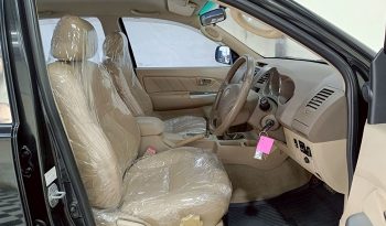 TOYOTA 4WD 2007 2.7V AT FORTUNER BLACK  9181 full