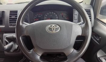 TOYOTA 2WD 2016 3.0 MT COMMUTER WHITE  7123 full