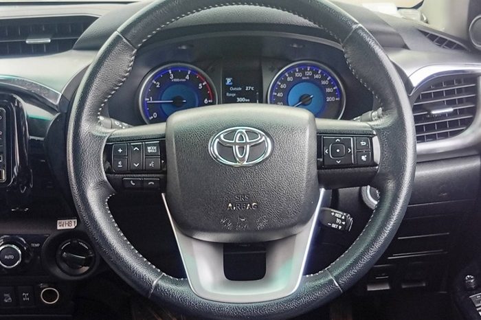 REVO 4WD 2020 2.8G AT DOUBLE CAB SILVER  7173 full