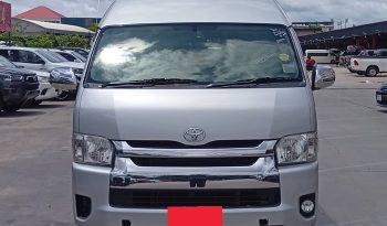 TOYOTA 2WD 2019 3.0 MT COMMUTER SILVER  5337 full