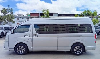 TOYOTA 2WD 2019 3.0 MT COMMUTER SILVER  5337 full