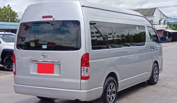 TOYOTA 2WD 2019 3.0 MT COMMUTER SILVER  5337 full