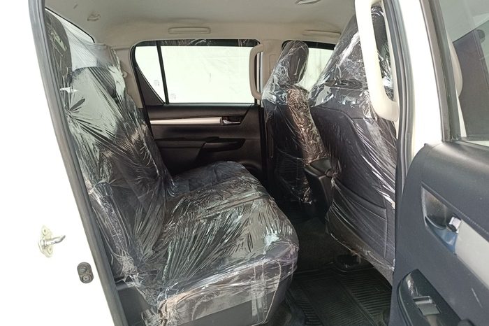 REVO 4WD 2021 2.4E MT DOUBLE CAB WHITE  3620 full