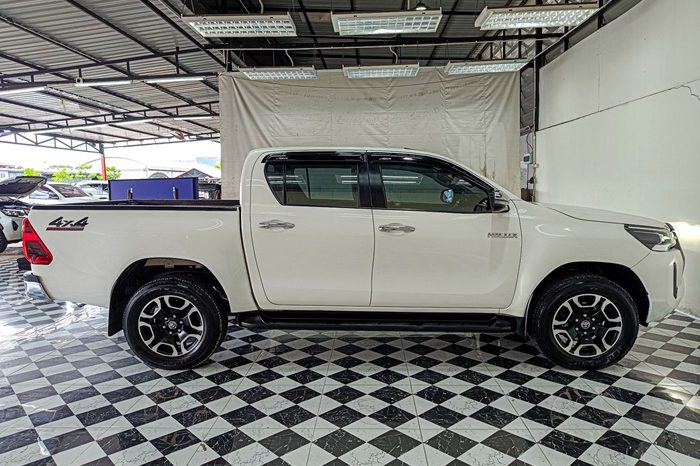 REVO 4WD 2021 2.4E MT DOUBLE CAB WHITE  3620 full