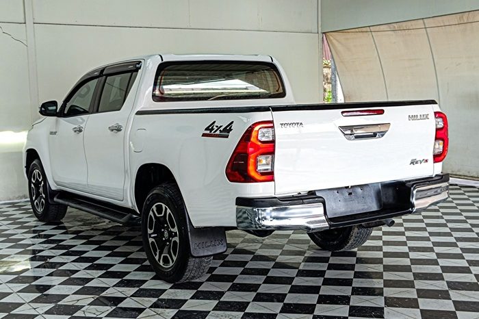 REVO 4WD 2021 2.4E MT DOUBLE CAB WHITE  3620 full