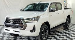 REVO 4WD 2021 2.4E MT DOUBLE CAB WHITE  3620