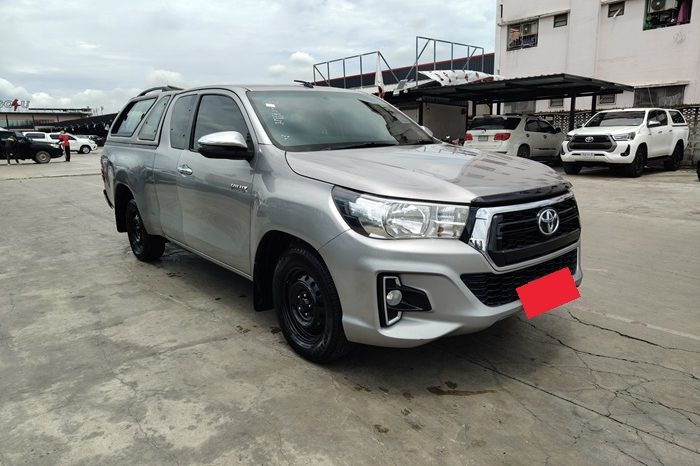 REVO 2WD 2020 2.4J AT SMART CAB SILVER 9821 full
