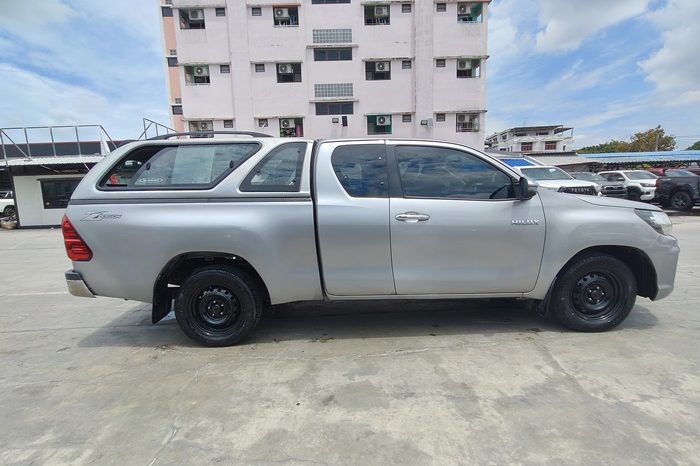 REVO 2WD 2020 2.4J AT SMART CAB SILVER 9821 full
