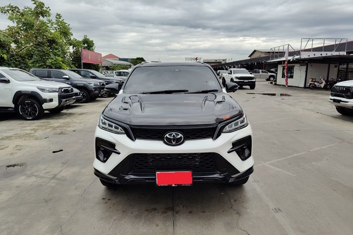 TOYOTA 4WD 2022 2.8V AT FORTUNER WHITE  9338 full
