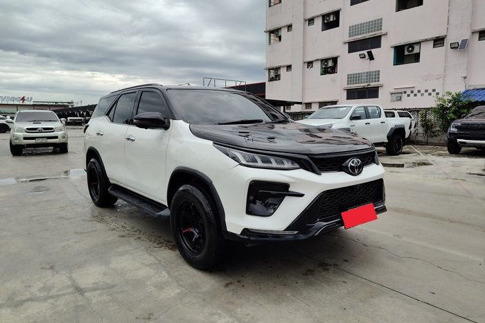 TOYOTA 4WD 2022 2.8V AT FORTUNER WHITE  9338 full