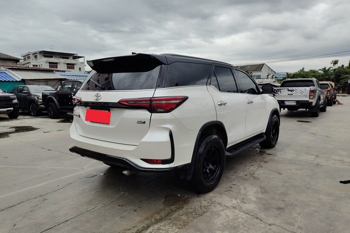 TOYOTA 4WD 2022 2.8V AT FORTUNER WHITE  9338 full