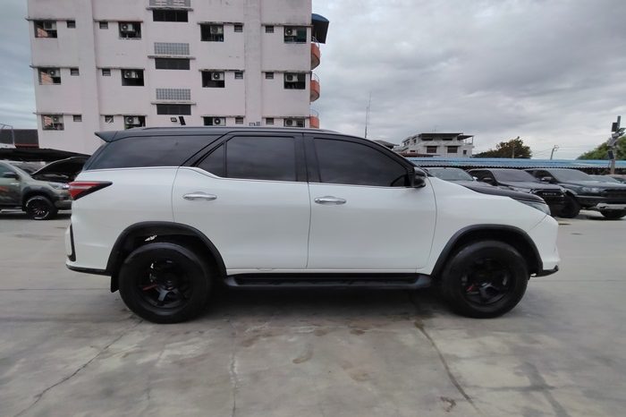 TOYOTA 4WD 2022 2.8V AT FORTUNER WHITE  9338 full