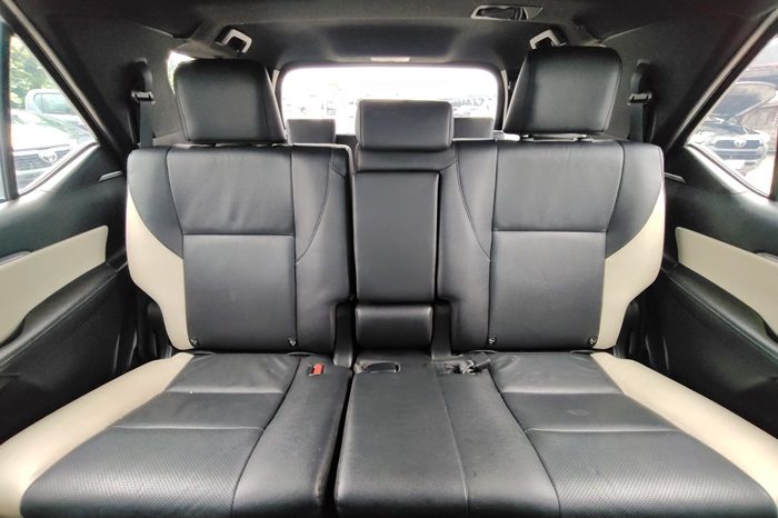 TOYOTA 4WD 2022 2.8V AT FORTUNER WHITE  9338 full