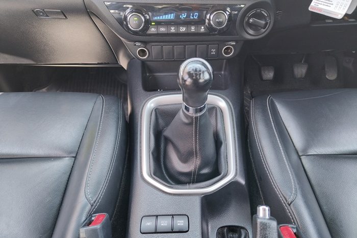 REVO 4WD 2019 2.8G MT DOUBLE CAB SILVER  4576 full