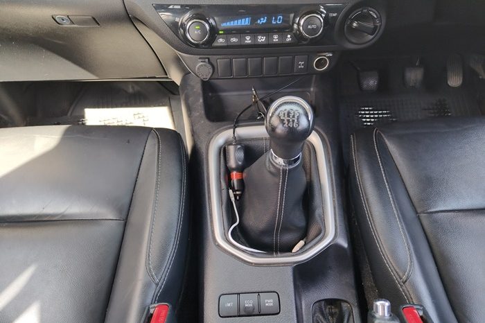 REVO 4WD 2019 2.8G MT DOUBLE CAB SILVER  4594 full