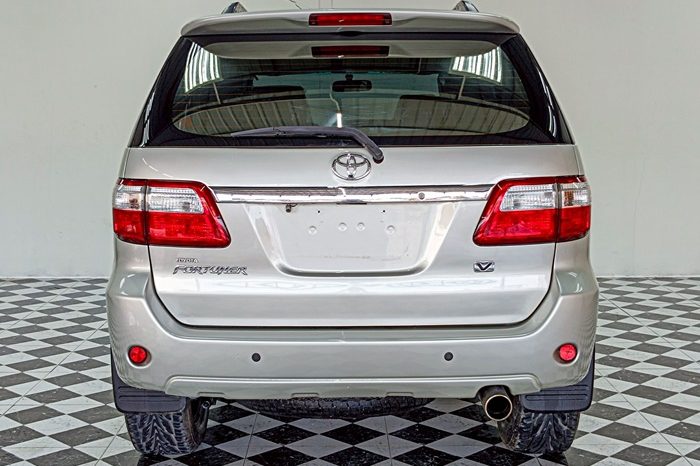 TOYOTA 2WD 2009 2.7V AT FORTUNER SILVER  1257 full
