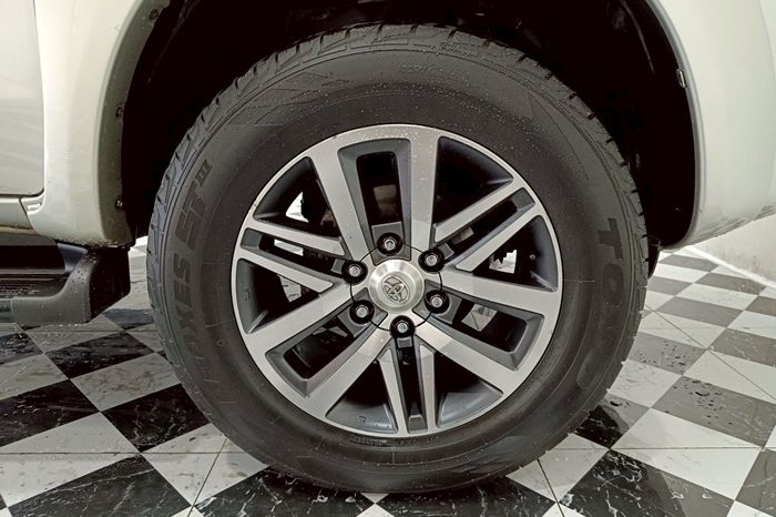 TOYOTA 2WD 2009 2.7V AT FORTUNER SILVER  1257 full