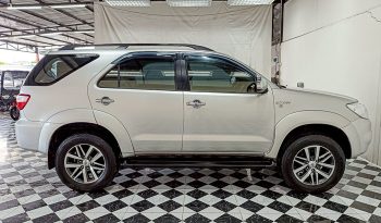 TOYOTA 2WD 2009 2.7V AT FORTUNER SILVER  1257 full