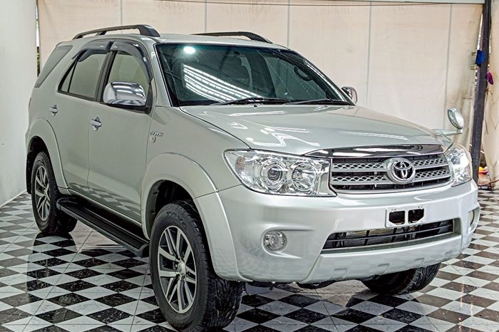 TOYOTA 2WD 2009 2.7V AT FORTUNER SILVER  1257 full