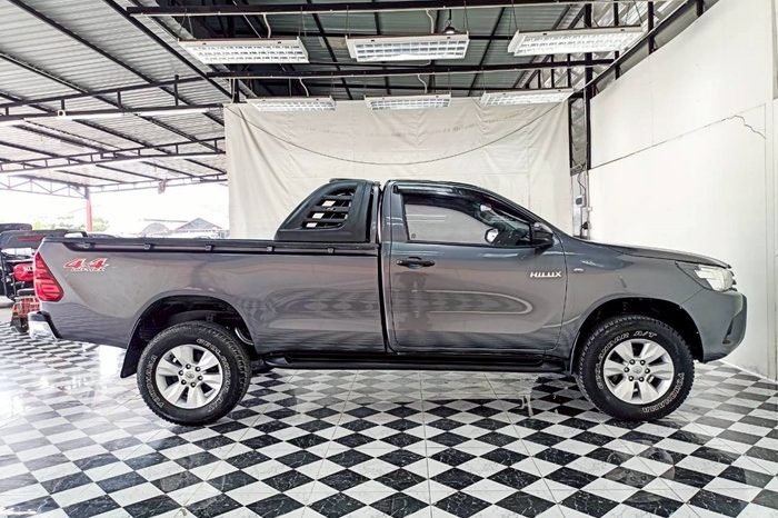 REVO 4WD 2020 2.8J MT STANDARD DARK GREY  1726 full