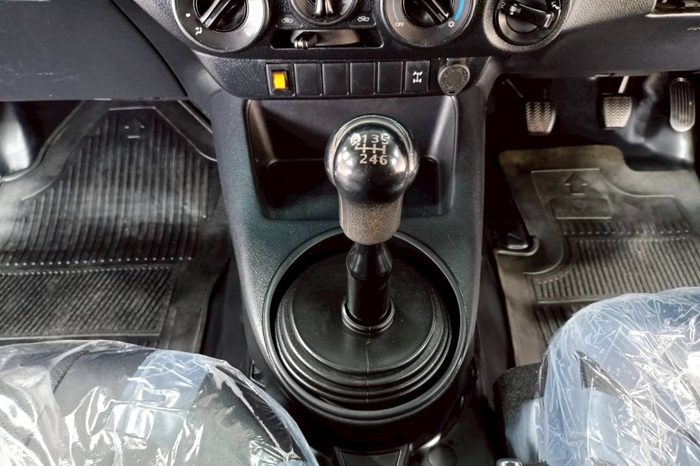 REVO 4WD 2020 2.8J MT STANDARD DARK GREY  1726 full