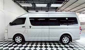 TOYOTA 2WD 2019 3.0 MT COMMUTER SILVER  4497 full