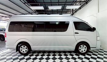 TOYOTA 2WD 2019 3.0 MT COMMUTER SILVER  4497 full