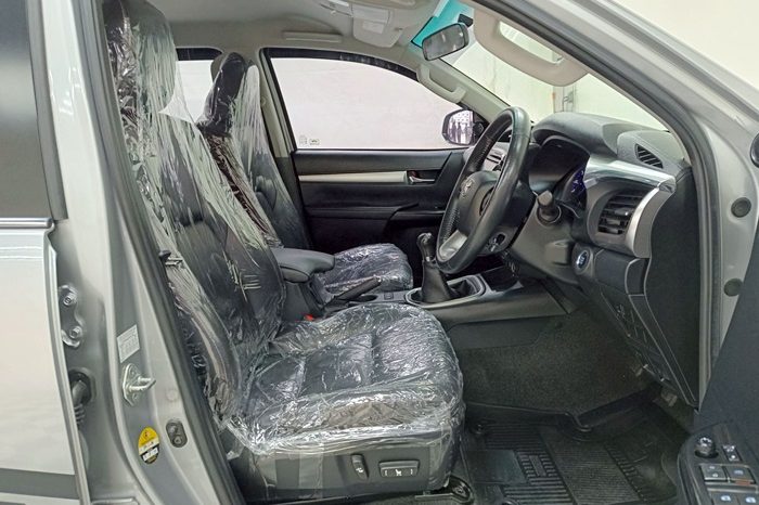 REVO 4WD 2019 2.8G MT DOUBLE CAB SILVER  4537 full