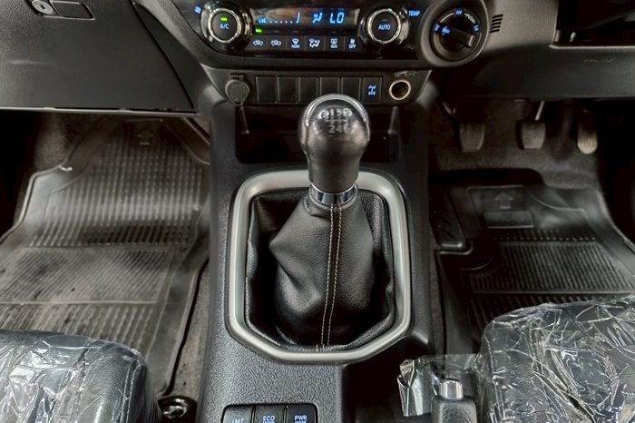 REVO 4WD 2019 2.8G MT DOUBLE CAB SILVER  4537 full