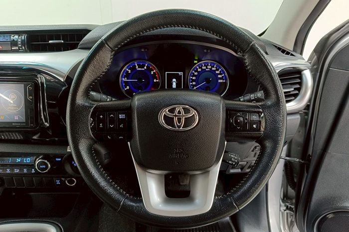 REVO 4WD 2019 2.8G MT DOUBLE CAB SILVER  4537 full