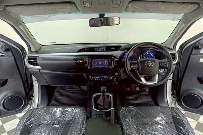 REVO 4WD 2019 2.8G MT DOUBLE CAB SILVER  4548 full