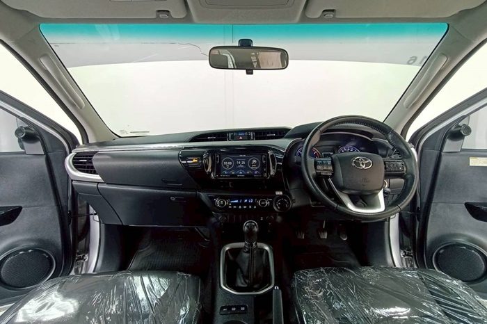 REVO 4WD 2019 2.8G MT DOUBLE CAB SILVER  4573 full