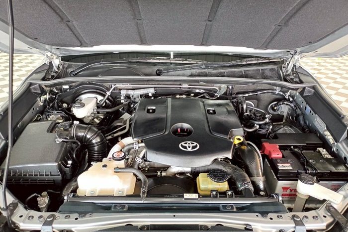 REVO 4WD 2019 2.8G MT DOUBLE CAB SILVER  4573 full