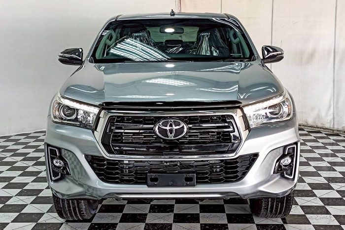 REVO 4WD 2019 2.8G MT DOUBLE CAB SILVER  4576 full