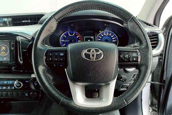 REVO 4WD 2019 2.8G MT DOUBLE CAB SILVER  4606 full