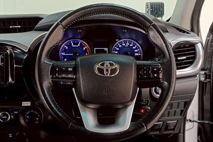 REVO 4WD 2019 2.8G MT DOUBLE CAB SILVER  4606 full