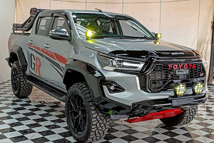 REVO 4WD 2019 2.8G MT DOUBLE CAB SILVER  4606 full