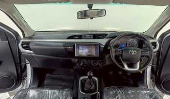 REVO 4WD 2020 2.4E MT SMART CAB SILVER  4633 full