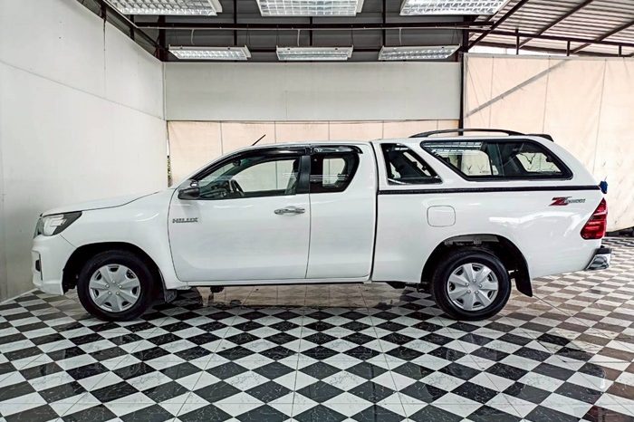 REVO 2WD 2021 2.4E AT DOUBLE CAB WHITE  4745 full