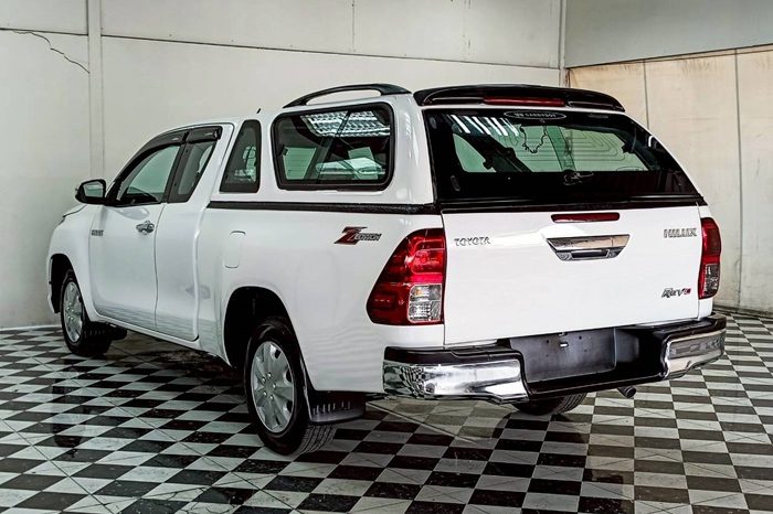 REVO 2WD 2021 2.4E AT DOUBLE CAB WHITE  4745 full